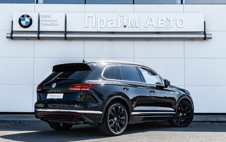 Volkswagen Touareg III, 2018 год, 4 800 000 рублей, 2 фотография