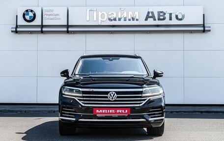 Volkswagen Touareg III, 2018 год, 4 800 000 рублей, 3 фотография