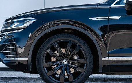 Volkswagen Touareg III, 2018 год, 4 800 000 рублей, 7 фотография