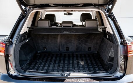 Volkswagen Touareg III, 2018 год, 4 800 000 рублей, 9 фотография