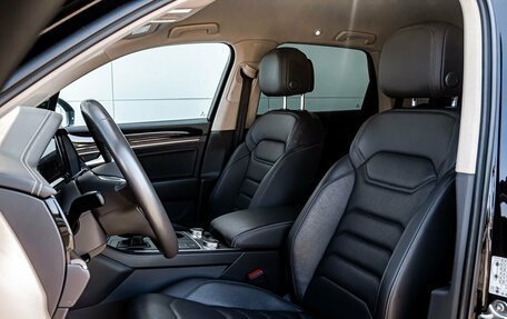 Volkswagen Touareg III, 2018 год, 4 800 000 рублей, 19 фотография