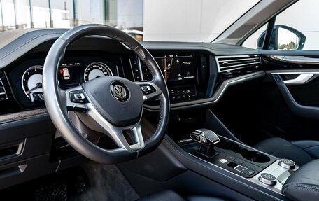 Volkswagen Touareg III, 2018 год, 4 800 000 рублей, 12 фотография
