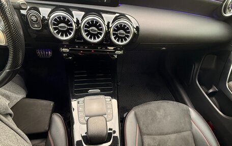 Mercedes-Benz CLA, 2021 год, 3 100 000 рублей, 8 фотография