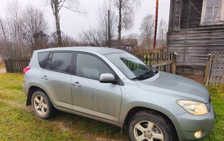 Toyota RAV4, 2005 год, 1 120 000 рублей, 2 фотография
