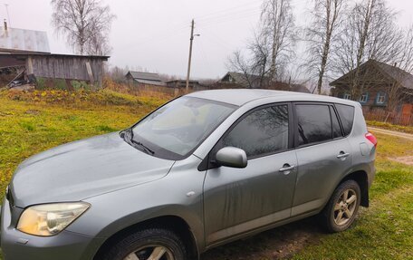 Toyota RAV4, 2005 год, 1 120 000 рублей, 3 фотография