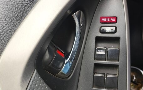 Toyota RAV4, 2005 год, 1 120 000 рублей, 7 фотография