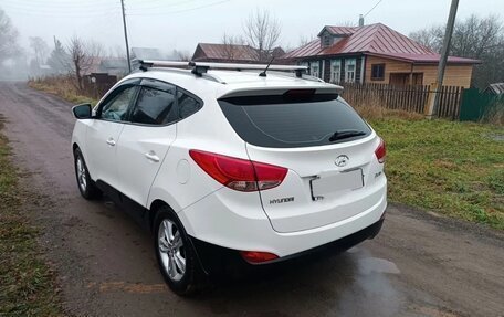 Hyundai ix35 I рестайлинг, 2011 год, 980 000 рублей, 6 фотография