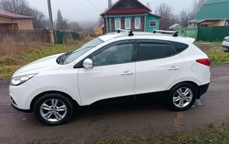 Hyundai ix35 I рестайлинг, 2011 год, 980 000 рублей, 10 фотография