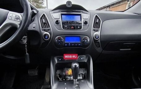 Hyundai ix35 I рестайлинг, 2011 год, 980 000 рублей, 15 фотография