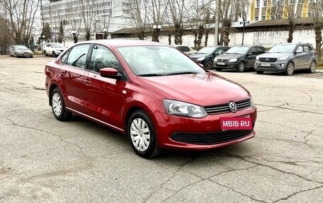 Volkswagen Polo VI (EU Market), 2013 год, 900 000 рублей, 1 фотография