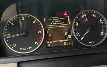 Land Rover Discovery IV, 2010 год, 1 780 000 рублей, 7 фотография