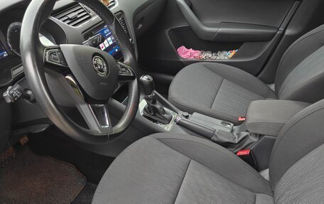 Skoda Octavia, 2019 год, 1 990 000 рублей, 6 фотография