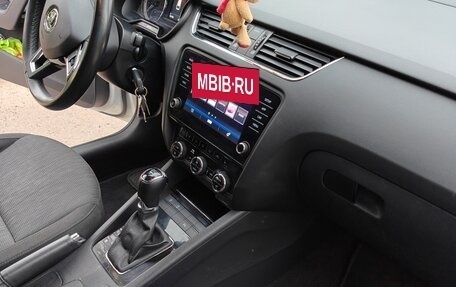 Skoda Octavia, 2019 год, 1 990 000 рублей, 12 фотография