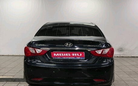 Hyundai Sonata VI, 2010 год, 890 000 рублей, 5 фотография