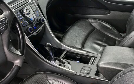 Hyundai Sonata VI, 2010 год, 890 000 рублей, 14 фотография