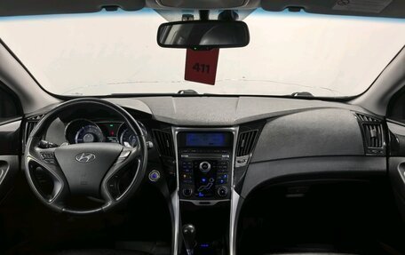 Hyundai Sonata VI, 2010 год, 890 000 рублей, 9 фотография