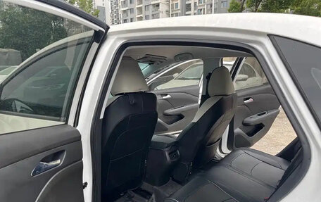 Chevrolet Monza, 2021 год, 1 180 000 рублей, 15 фотография