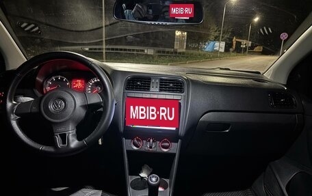 Volkswagen Polo VI (EU Market), 2011 год, 460 000 рублей, 12 фотография