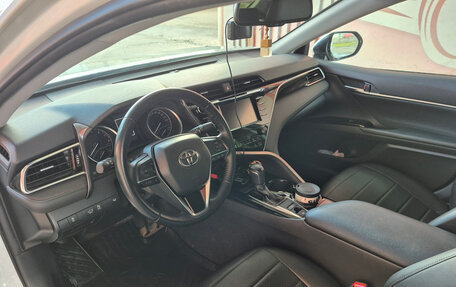 Toyota Camry, 2019 год, 2 830 000 рублей, 17 фотография