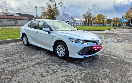 Toyota Camry, 2019 год, 2 830 000 рублей, 9 фотография