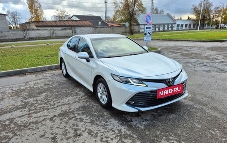 Toyota Camry, 2019 год, 2 830 000 рублей, 11 фотография