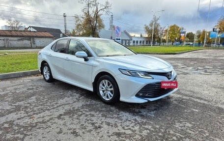 Toyota Camry, 2019 год, 2 830 000 рублей, 10 фотография