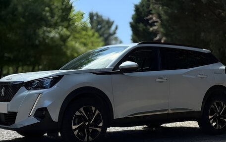 Peugeot 2008 II, 2022 год, 2 180 000 рублей, 3 фотография