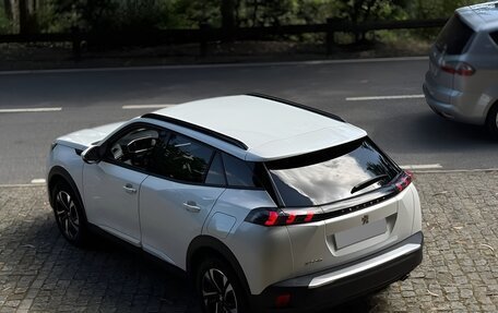 Peugeot 2008 II, 2022 год, 2 180 000 рублей, 4 фотография