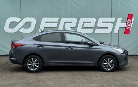 Hyundai Solaris II рестайлинг, 2022 год, 1 730 000 рублей, 5 фотография