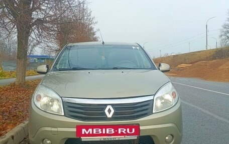 Renault Sandero I, 2010 год, 400 000 рублей, 2 фотография