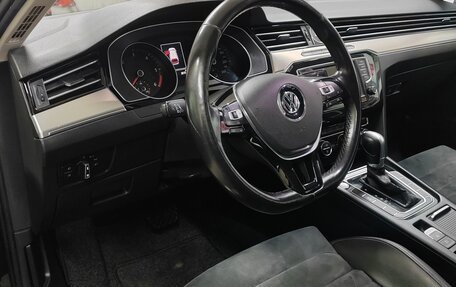 Volkswagen Passat B8 рестайлинг, 2016 год, 1 690 000 рублей, 27 фотография