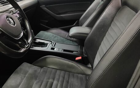 Volkswagen Passat B8 рестайлинг, 2016 год, 1 690 000 рублей, 26 фотография