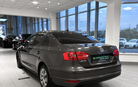 Volkswagen Jetta VI, 2011 год, 844 000 рублей, 8 фотография