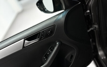 Volkswagen Jetta VI, 2011 год, 844 000 рублей, 14 фотография