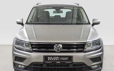 Volkswagen Tiguan II, 2020 год, 2 520 000 рублей, 2 фотография