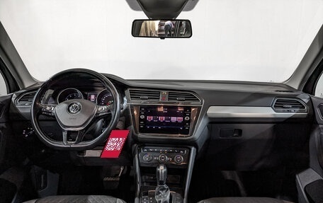 Volkswagen Tiguan II, 2020 год, 2 520 000 рублей, 14 фотография