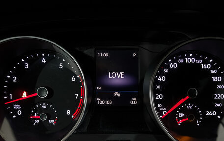 Volkswagen Tiguan II, 2020 год, 2 520 000 рублей, 16 фотография