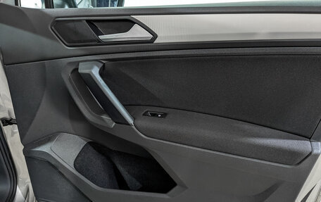 Volkswagen Tiguan II, 2020 год, 2 520 000 рублей, 25 фотография