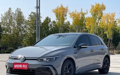Volkswagen Golf VIII, 2021 год, 2 135 000 рублей, 1 фотография