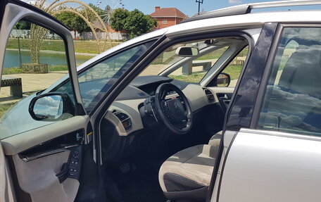 Citroen C4 Picasso II рестайлинг, 2012 год, 850 000 рублей, 8 фотография