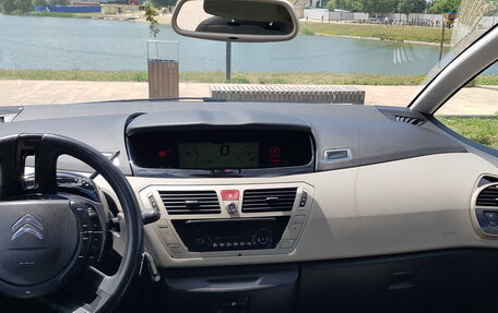 Citroen C4 Picasso II рестайлинг, 2012 год, 850 000 рублей, 17 фотография