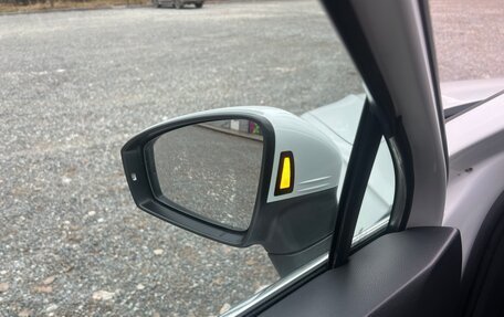 Volkswagen Tiguan II, 2020 год, 3 495 000 рублей, 14 фотография