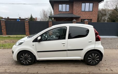 Peugeot 107 I рестайлинг, 2012 год, 560 000 рублей, 12 фотография