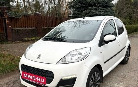Peugeot 107 I рестайлинг, 2012 год, 560 000 рублей, 5 фотография