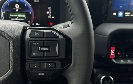 Toyota Land Cruiser Prado, 2025 год, 11 990 000 рублей, 14 фотография