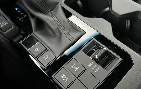 Toyota Land Cruiser Prado, 2025 год, 11 990 000 рублей, 25 фотография