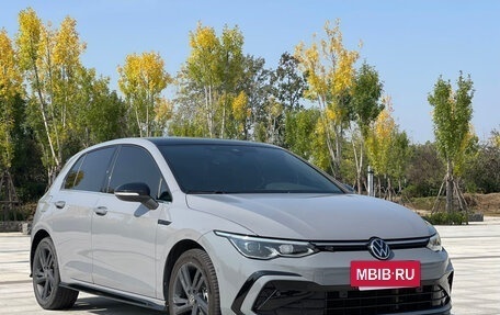 Volkswagen Golf VIII, 2021 год, 2 135 000 рублей, 2 фотография