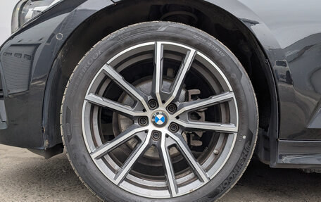 BMW 3 серия, 2021 год, 3 825 000 рублей, 12 фотография