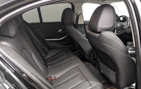 BMW 3 серия, 2021 год, 3 825 000 рублей, 18 фотография