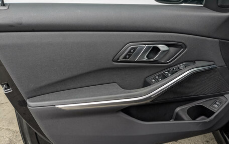 BMW 3 серия, 2021 год, 3 825 000 рублей, 19 фотография